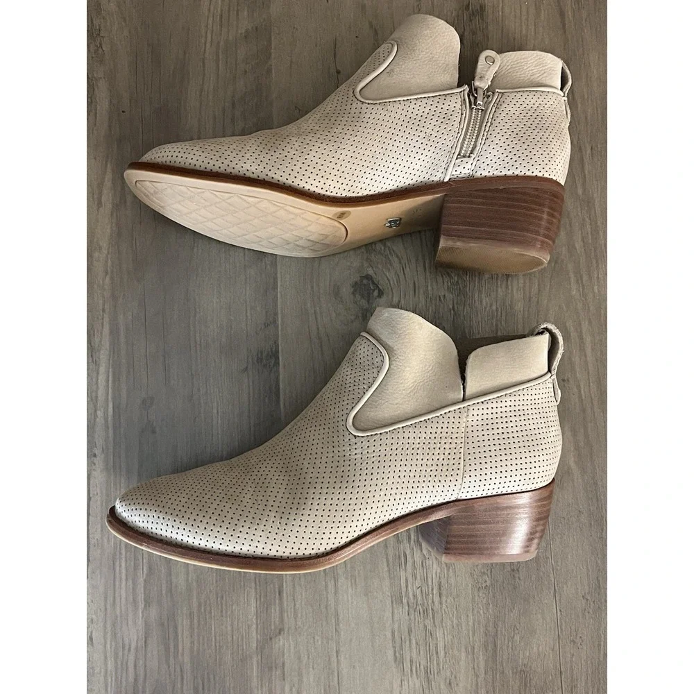 Nurture Carnes Leather Ankle Booties Taupe Boots Women's 8 M New in‎ Box